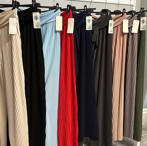 Pleated Tie up trousers